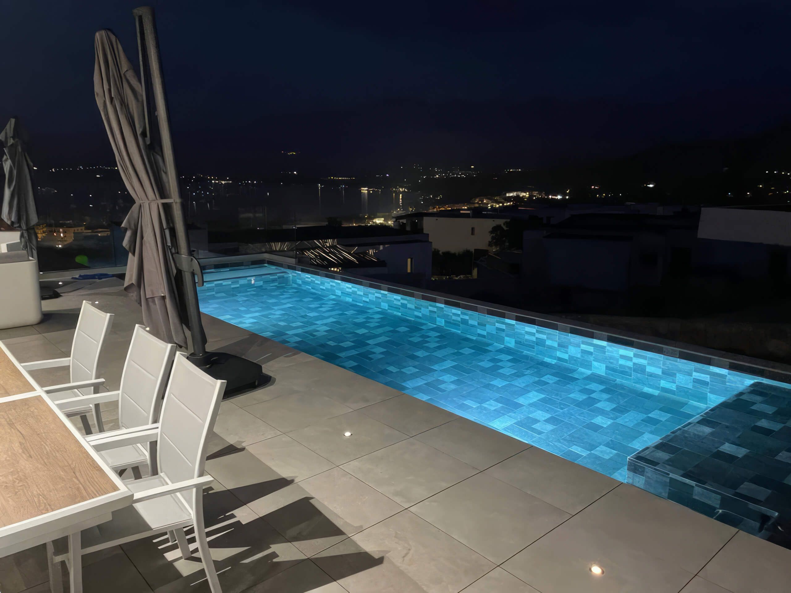 Villa Mare Monti - The Pool at night